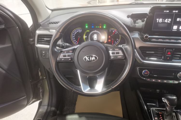 Used Kia Sportage R 2018 2.0L Automatic Smart Luxury Version China V Standard Steering Wheel