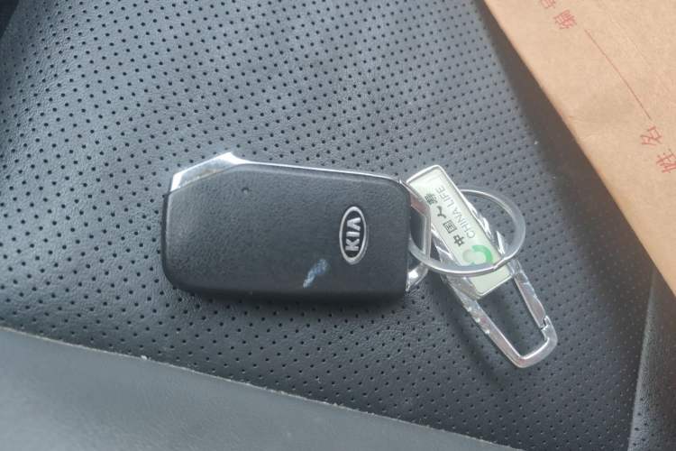 Used Kia Sportage R 2018 2.0L Automatic Smart Luxury Version China V Standard Vehicle Key