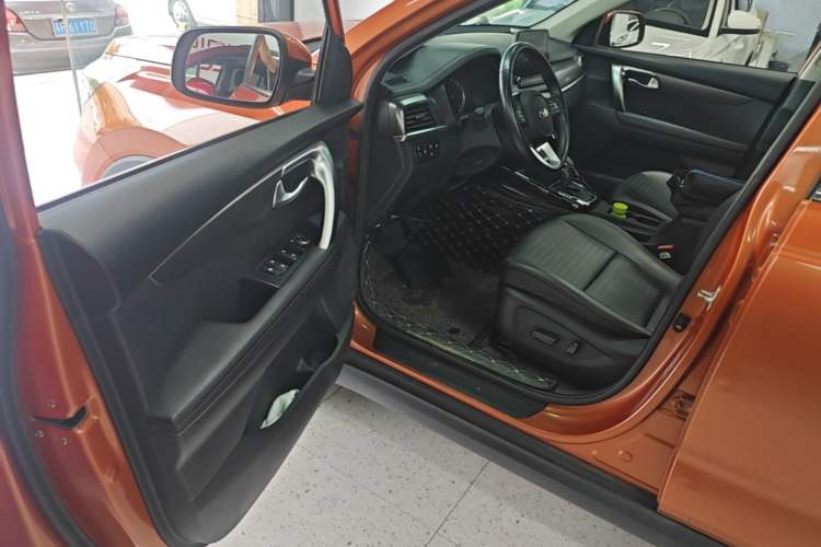 Used Kia Sportage R 2018 2.0L Automatic Smart Luxury Version China V Standard Driver Seat