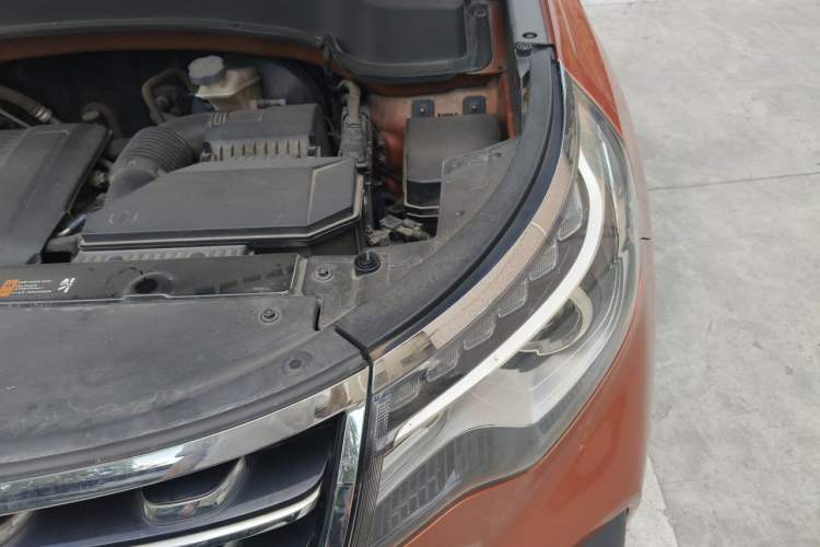 Used Kia Sportage R 2018 2.0L Automatic Smart Luxury Version China V Standard Engine Bay Left