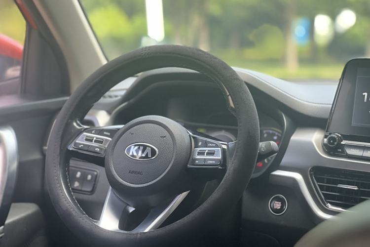Used Kia Sportage R 2018 2.0L Automatic Smart Luxury Version China V Standard Interior 2