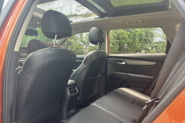 Used Kia Sportage R 2018 2.0L Automatic Smart Luxury Version China V Standard Interior 4