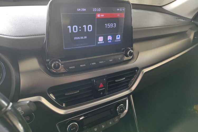 Used Kia Sportage R 2018 2.0L Automatic Smart Luxury Version China V Standard Audio And AC Panel