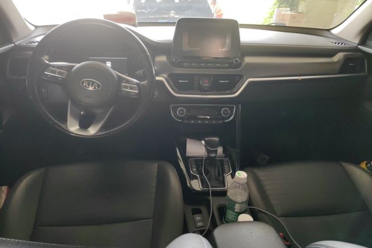 Used Kia Sportage R 2018 2.0L Automatic Smart Luxury Version China V Standard Center Console