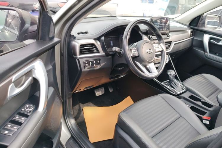 Used Kia Sportage R 2018 2.0L Automatic Smart Luxury Version China V Standard Driver Seat