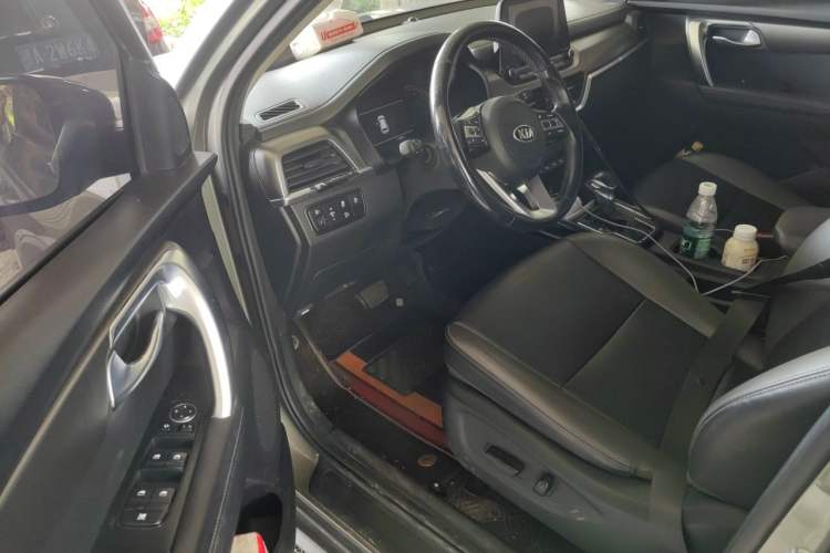 Used Kia Sportage R 2018 2.0L Automatic Smart Luxury Version China V Standard Driver Seat