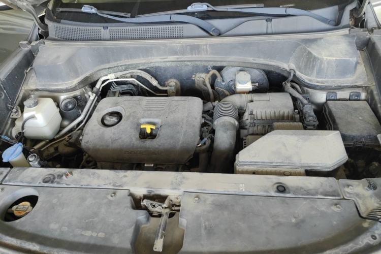 Used Kia Sportage R 2018 2.0L Automatic Smart Luxury Version China V Standard Engine Bay