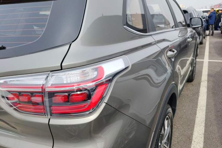 Used Kia Sportage R 2018 2.0L Automatic Smart Luxury Version China V Standard Right Rear Taillight