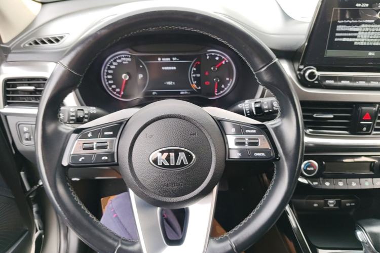 Used Kia Sportage R 2018 2.0L Automatic Smart Luxury Version China V Standard Steering Wheel