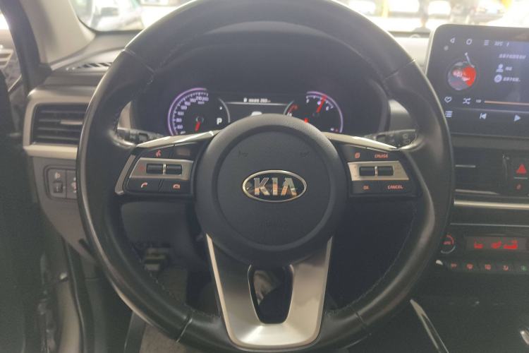 Used Kia Sportage R 2018 2.0L Automatic Smart Luxury Version China V Standard Steering Wheel