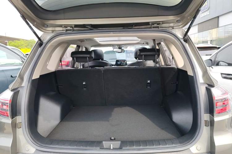 Used Kia Sportage R 2018 2.0L Automatic Smart Luxury Version China V Standard Trunk