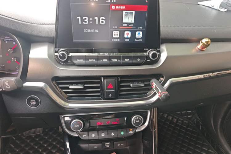 Used Kia Sportage R 2018 2.0L Automatic Smart Luxury Version China V Standard Audio And AC Panel