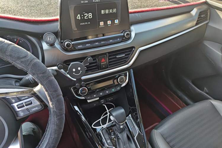 Used Kia Sportage R 2018 2.0L Automatic Smart Luxury Version China V Standard Audio And AC Panel