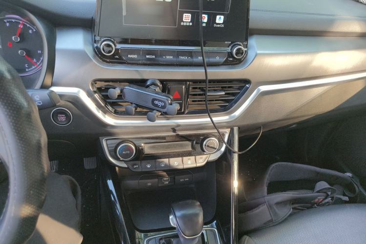 Used Kia Sportage R 2018 2.0L Automatic Smart Luxury Version China V Standard Audio And AC Panel