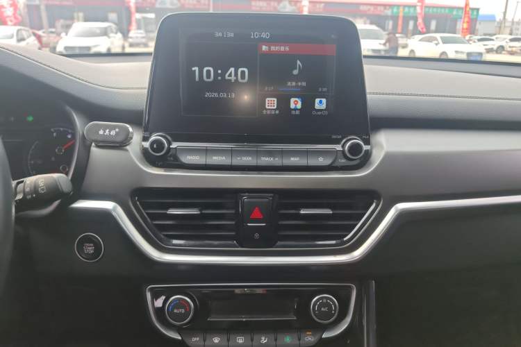Used Kia Sportage R 2018 2.0L Automatic Smart Luxury Version China V Standard Audio And AC Panel