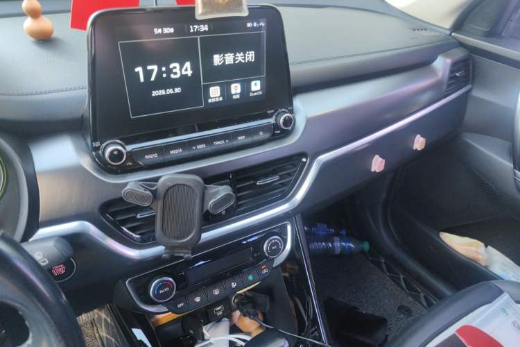 Used Kia Sportage R 2018 2.0L Automatic Smart Luxury Version China V Standard Audio And AC Panel