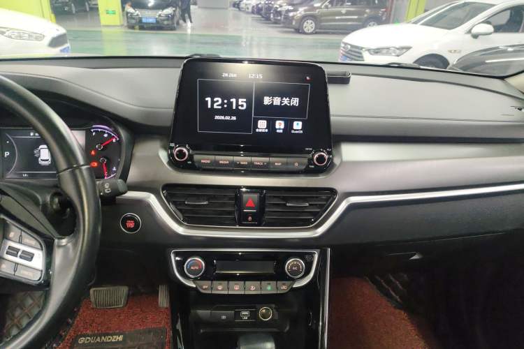 Used Kia Sportage R 2018 2.0L Automatic Smart Luxury Version China V Standard Audio And AC Panel