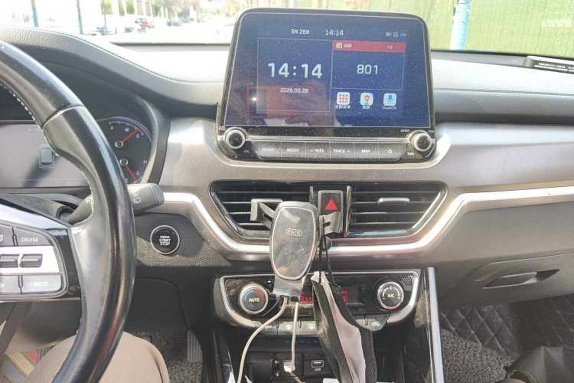 Used Kia Sportage R 2018 2.0L Automatic Smart Luxury Version China V Standard Audio And AC Panel