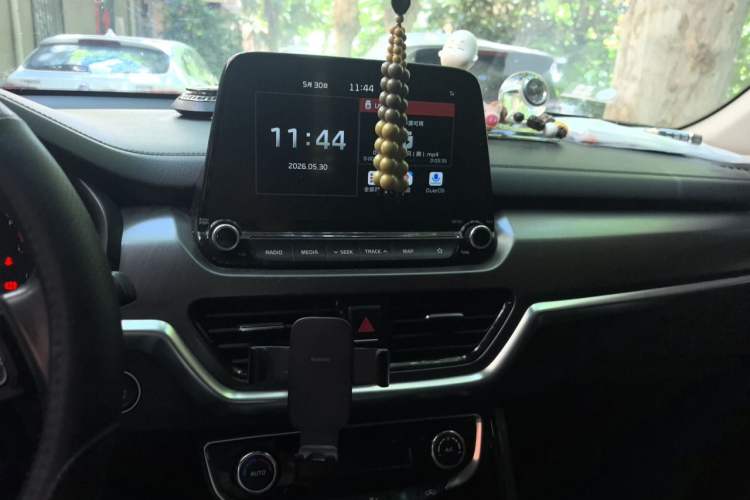 Used Kia Sportage R 2018 2.0L Automatic Smart Luxury Version China V Standard Audio And AC Panel