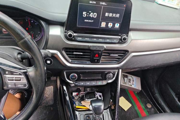 Used Kia Sportage R 2018 2.0L Automatic Smart Luxury Version China V Standard Audio And AC Panel