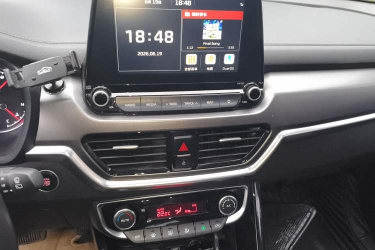 Used Kia Sportage R 2018 2.0L Automatic Smart Luxury Version China V Standard Audio And AC Panel