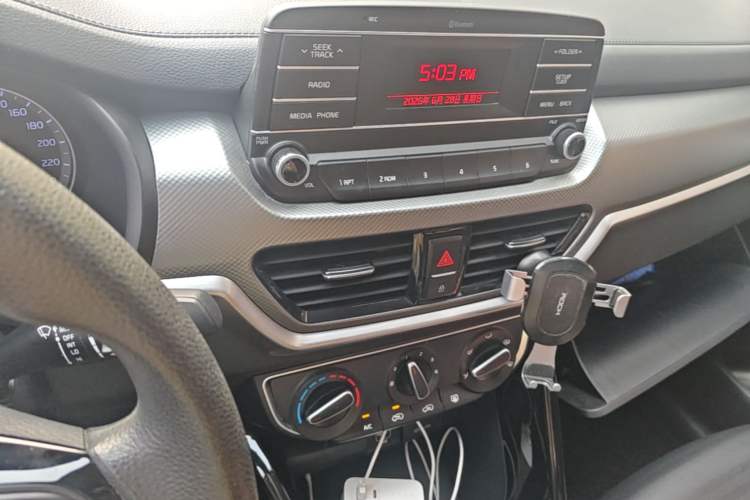 Used Kia Sportage R 2018 2.0L Manual Fashion Edition China V Standard Audio And AC Panel