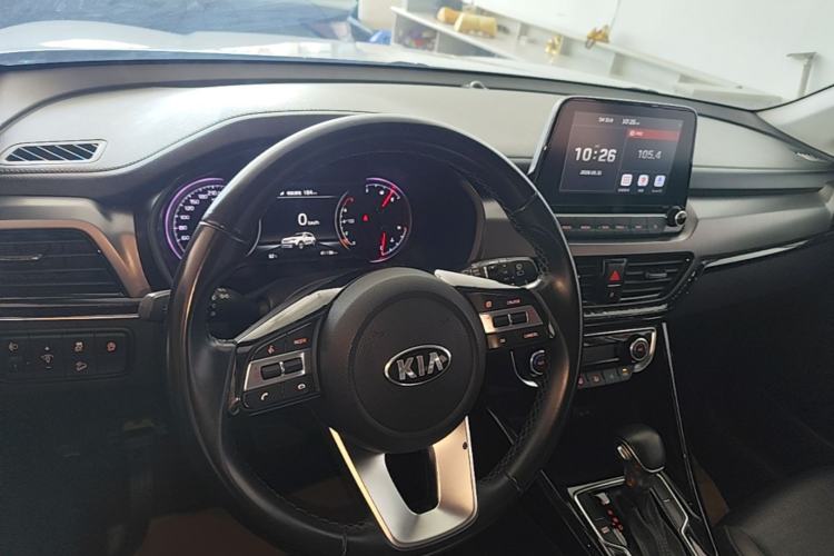 Used Kia Sportage R 2018 2.0L Automatic Smart Luxury Version China V Standard Center Console