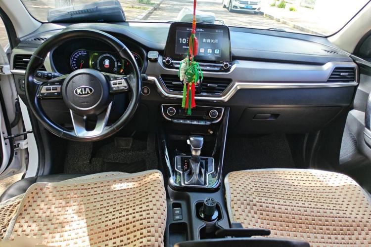 Used Kia Sportage R 2018 2.0L Automatic Smart Luxury Version China V Standard Center Console