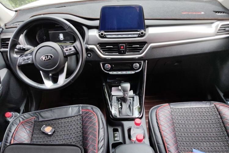 Used Kia Sportage R 2018 2.0L Automatic Smart Luxury Version China V Standard Center Console