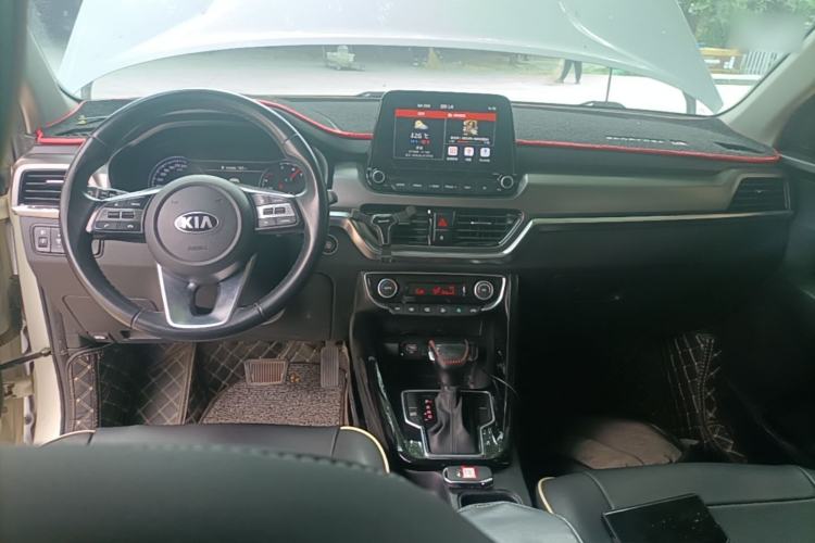 Used Kia Sportage R 2018 2.0L Automatic Smart Luxury Version China V Standard Center Console