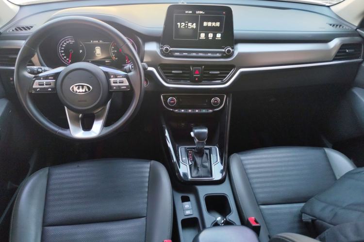 Used Kia Sportage R 2018 2.0L Automatic Smart Luxury Version China V Standard Center Console