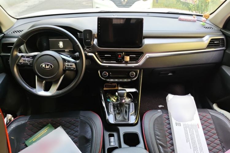 Used Kia Sportage R 2018 2.0L Automatic Smart Luxury Version China V Standard Center Console