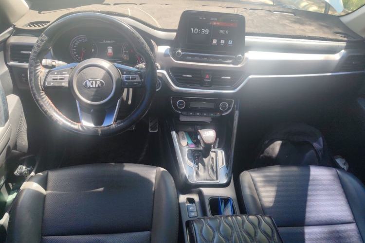 Used Kia Sportage R 2018 2.0L Automatic Smart Luxury Version China V Standard Center Console