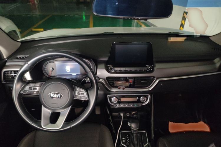 Used Kia Sportage R 2018 2.0L Automatic Smart Luxury Version China V Standard Center Console