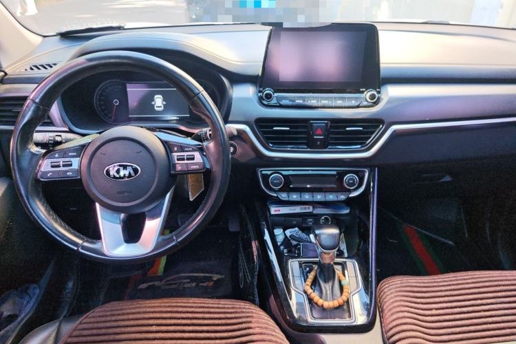Used Kia Sportage R 2018 2.0L Automatic Smart Luxury Version China V Standard Center Console