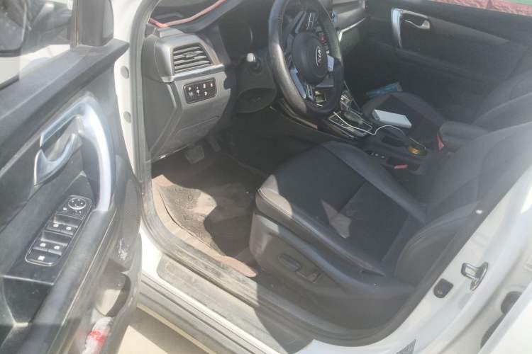 Used Kia Sportage R 2018 2.0L Automatic Smart Luxury Version China V Standard Driver Seat