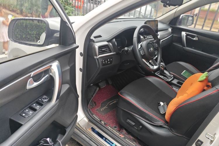 Used Kia Sportage R 2018 2.0L Automatic Smart Luxury Version China V Standard Driver Seat