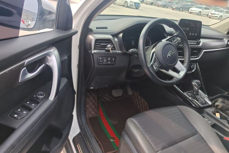 Used Kia Sportage R 2018 2.0L Automatic Smart Luxury Version China V Standard Driver Seat