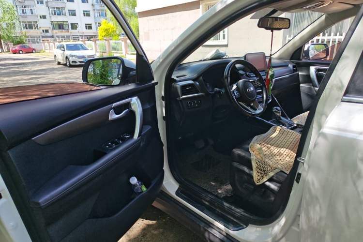Used Kia Sportage R 2018 2.0L Automatic Smart Luxury Version China V Standard Driver Seat