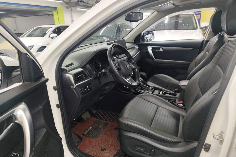Used Kia Sportage R 2018 2.0L Automatic Smart Luxury Version China V Standard Driver Seat