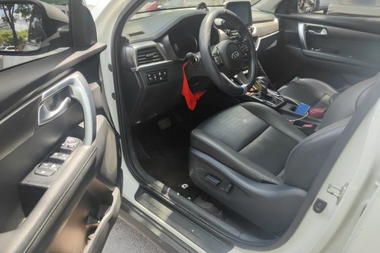 Used Kia Sportage R 2018 2.0L Automatic Smart Luxury Version China V Standard Driver Seat
