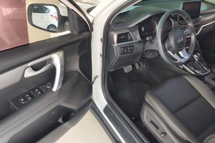 Used Kia Sportage R 2018 2.0L Automatic Smart Luxury Version China V Standard Driver Seat