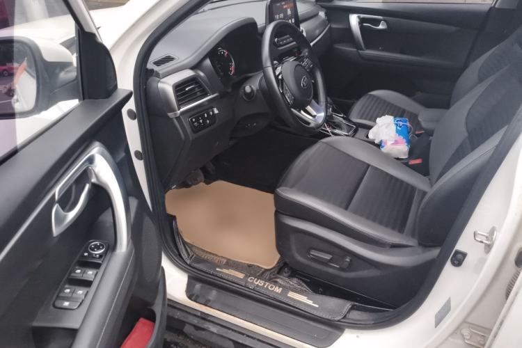Used Kia Sportage R 2018 2.0L Automatic Smart Luxury Version China V Standard Driver Seat