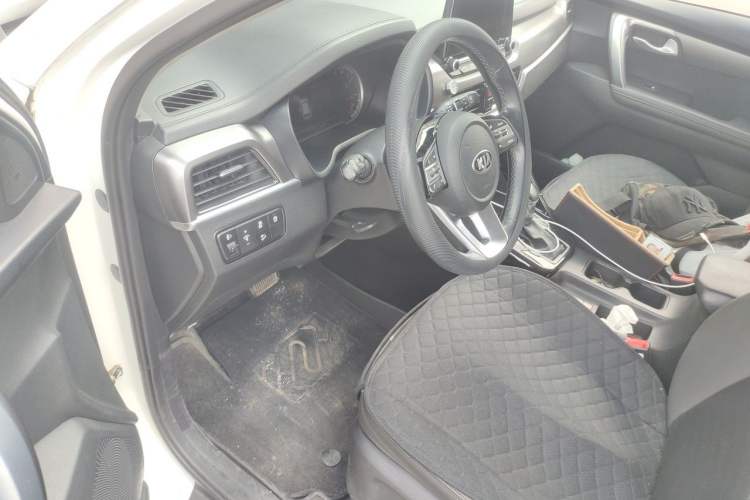 Used Kia Sportage R 2018 2.0L Automatic Smart Luxury Version China V Standard Driver Seat