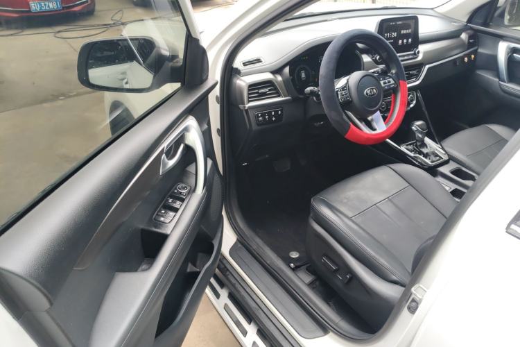 Used Kia Sportage R 2018 2.0L Automatic Smart Luxury Version China V Standard Driver Seat