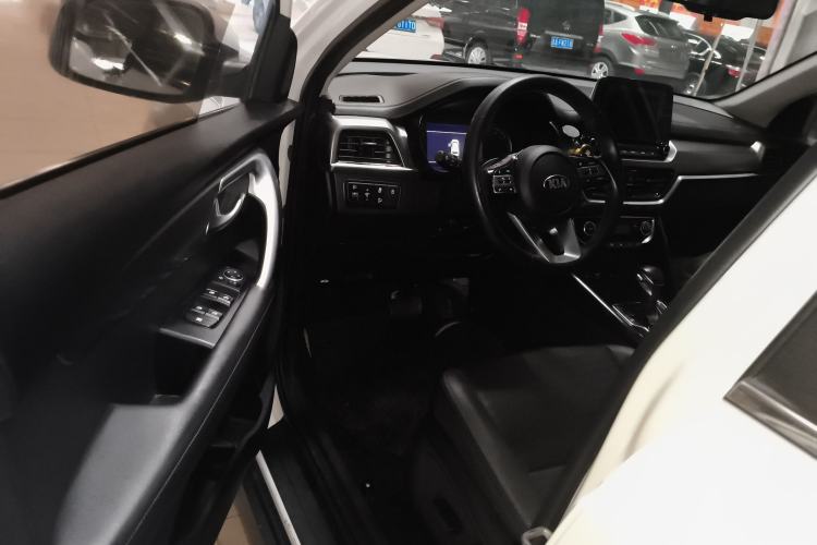 Used Kia Sportage R 2018 2.0L Automatic Smart Luxury Version China V Standard Driver Seat