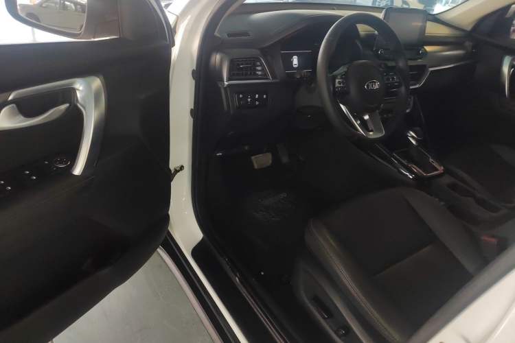 Used Kia Sportage R 2018 2.0L Automatic Smart Luxury Version China V Standard Driver Seat