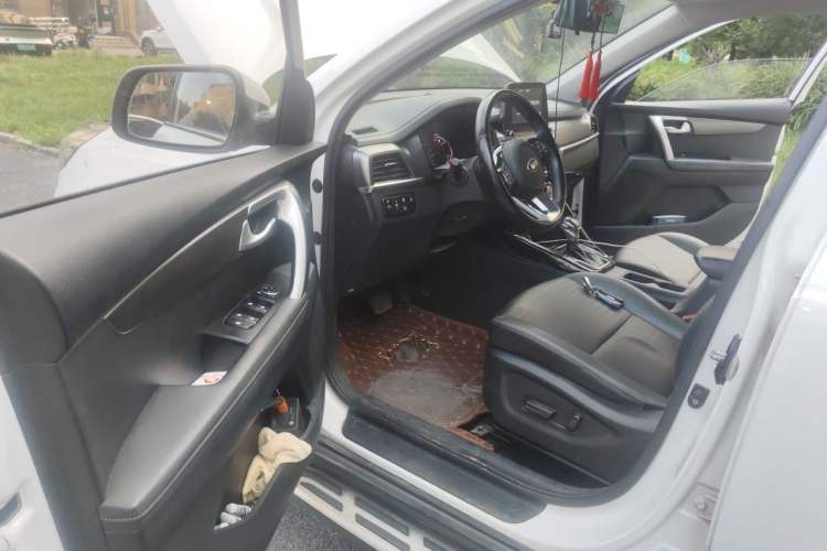 Used Kia Sportage R 2018 2.0L Automatic Smart Luxury Version China V Standard Driver Seat