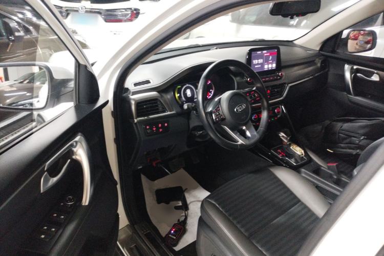 Used Kia Sportage R 2018 2.0L Automatic Smart Luxury Version China V Standard Driver Seat