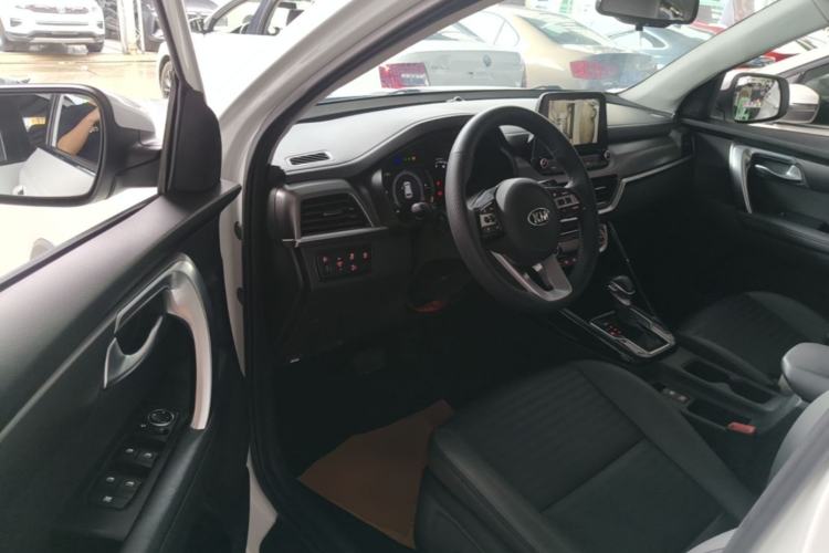 Used Kia Sportage R 2018 2.0L Automatic Smart Luxury Version China V Standard Driver Seat